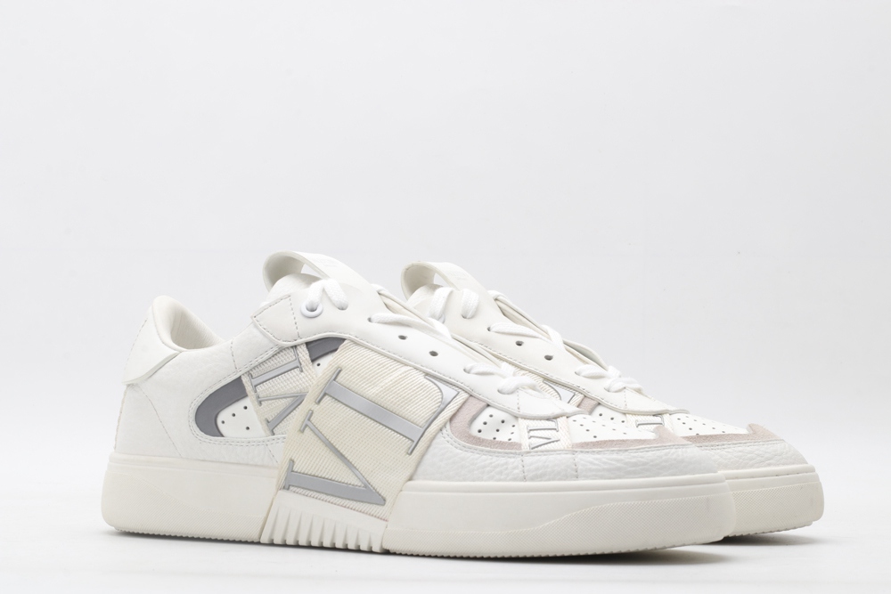 VA1ENTIN0 sneaker